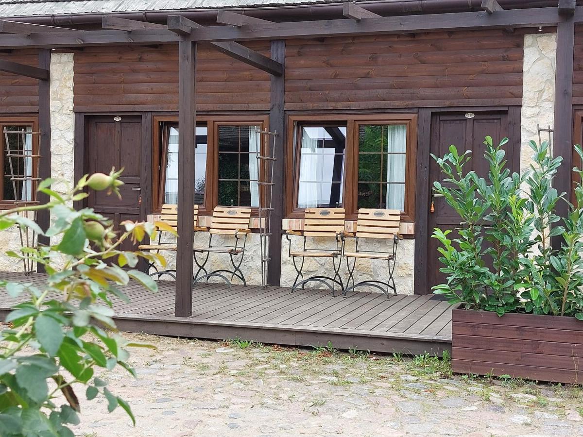 Tamarynowa Osada - Kraina Udanego Wypoczynku Villa Lowyn Exterior photo